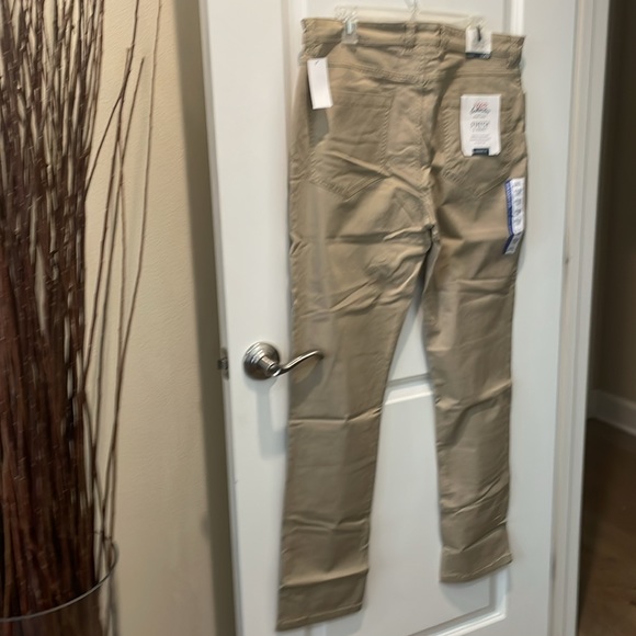 IZOD Saltwater - Stretch Chino 36x32 - NWT - Picture 8 of 8